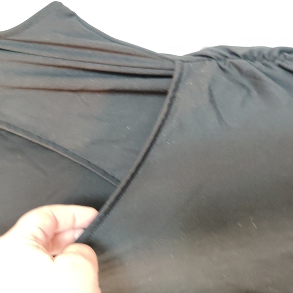 Black Ruched sleeveless midi Dress - Picture 7 of 9